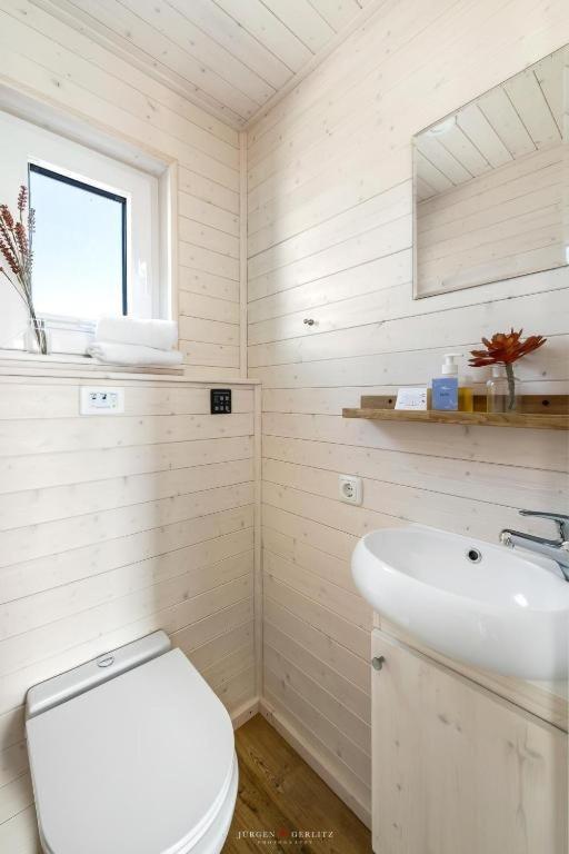 Hausboot Gluecksmomente Mit Dachterrasse In Schleswig Am Ostseefjord Schlei Екстериор снимка