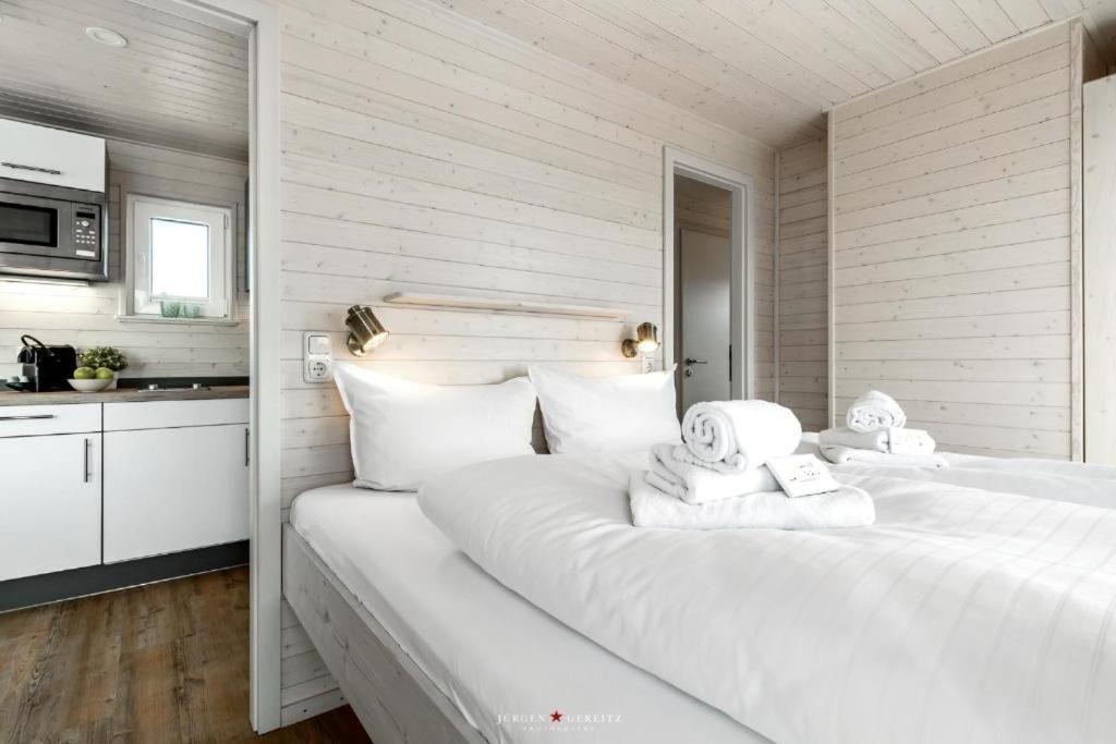 Hausboot Gluecksmomente Mit Dachterrasse In Schleswig Am Ostseefjord Schlei Екстериор снимка